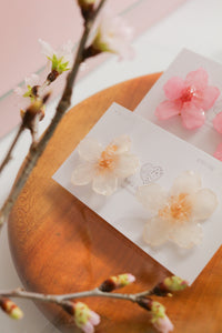 Natural Shape Someiyoshino Sakura Earrings #S004