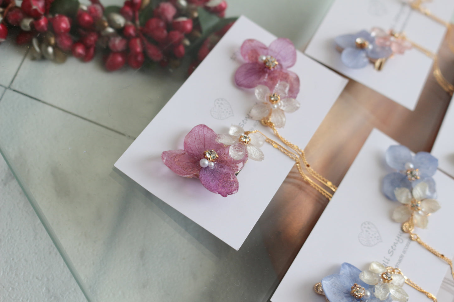 Hydrangea Flying Butterfly  No.39 - Clip-on(イヤリング）