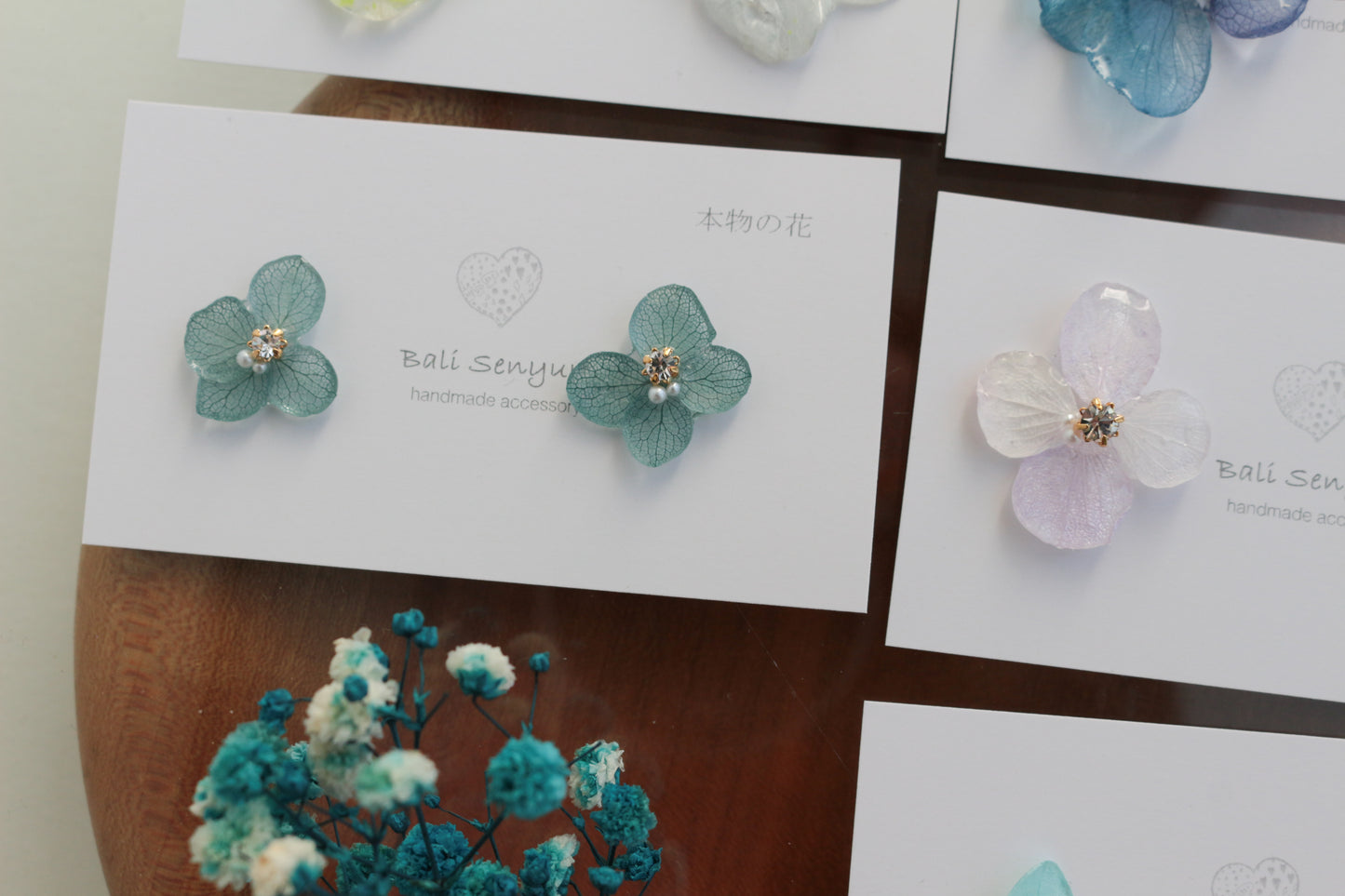 Hydrangea Petal  No.62 パーツ選べます。Clip-on or Titanium Pierce