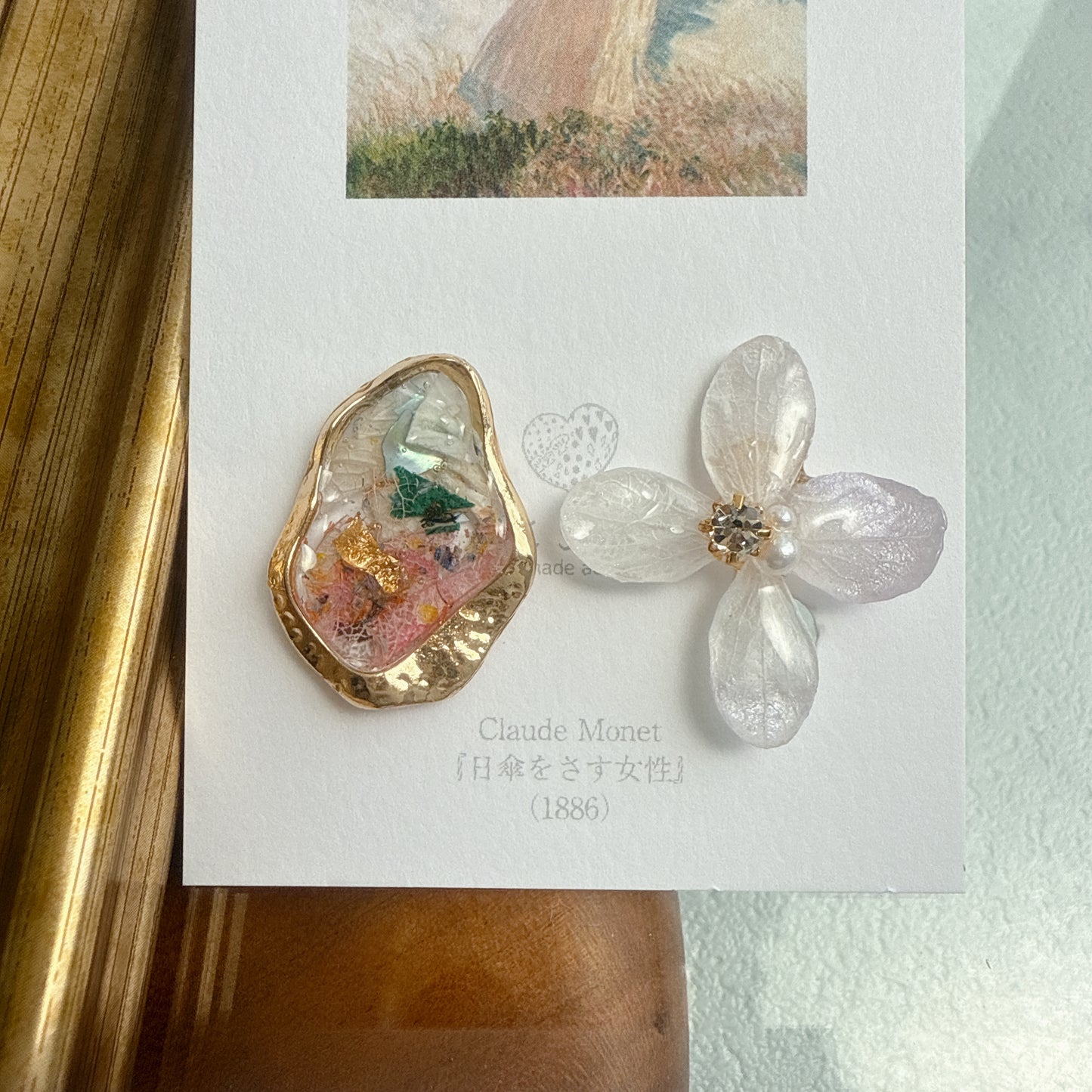 Monet Inspired Flower Earrings No.2 イヤリング　Clip-on　"日傘をさす女性"
