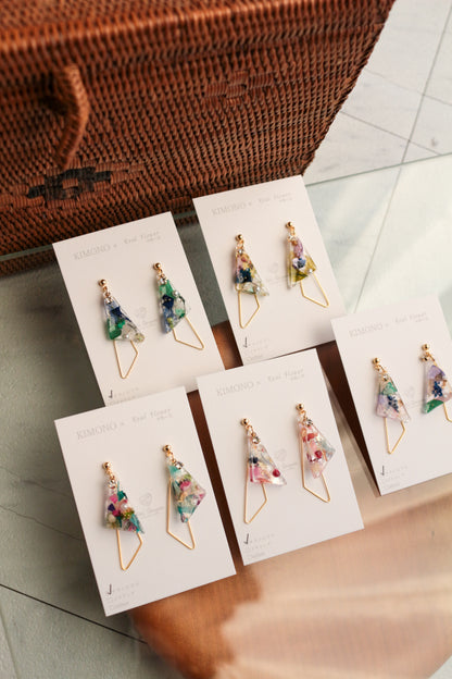 Triangular Floral Earrings - KIMONO Art Jewelry No.2 ピアス or イヤリング