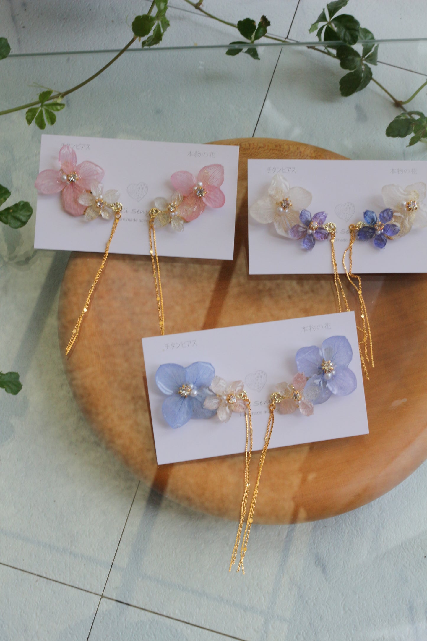 Hydrangea Flying Butterfly Earrings No.54 - Titanium Pierce(ピアス）