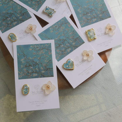 Gogh Inspired Flower and Medallion No. 1 Pierceチタンピアス - アーモンドの花