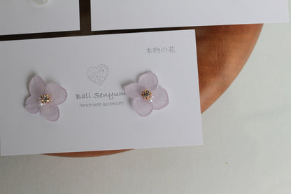 Hydrangea Petal  No.60 パーツ選べます。Clip-on or Titanium Pierce