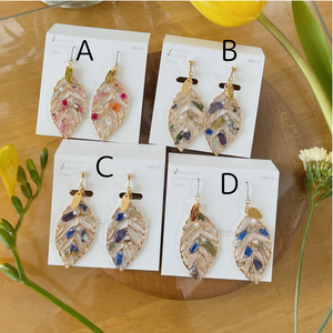 Leaf Earrings With Seasonal Flower Petals No.22 - Time limited