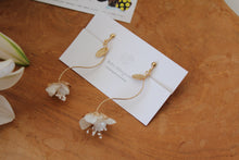 White Hydrangea Flower with Baby's Breath