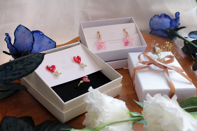 Gift Wrapping